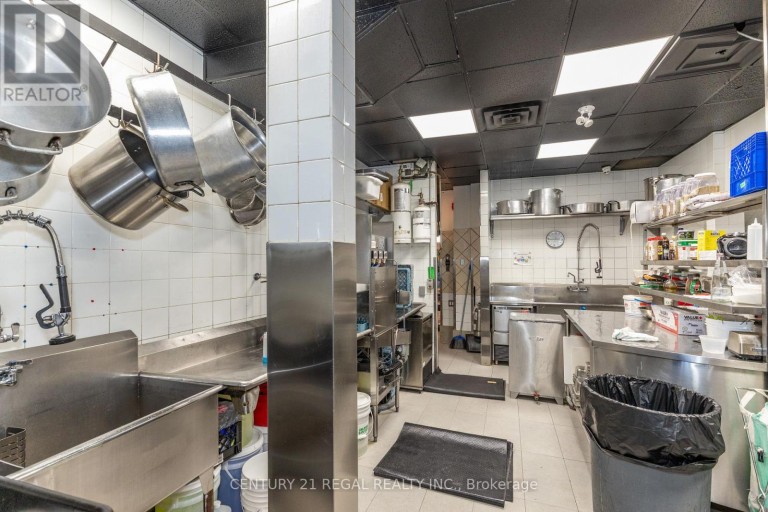 1444 DUPONT STREET, Toronto (Dovercourt-Wallace Emerson-Junction), Ontario, M6P4H3