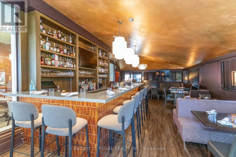 1444 DUPONT STREET, Toronto (Dovercourt-Wallace Emerson-Junction), Ontario, M6P4H3
