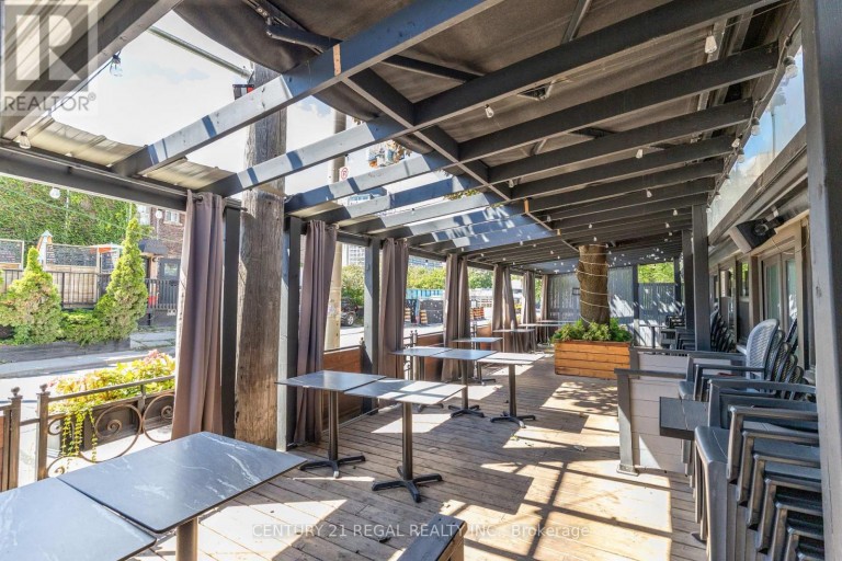 1444 DUPONT STREET, Toronto (Dovercourt-Wallace Emerson-Junction), Ontario, M6P4H3