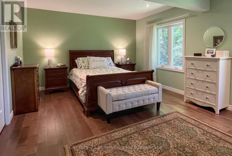58 CEDARLANE DRIVE, Wasaga Beach, Ontario, L9Z2S1