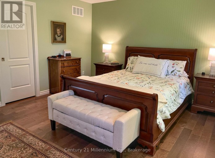 58 CEDARLANE DRIVE, Wasaga Beach, Ontario, L9Z2S1
