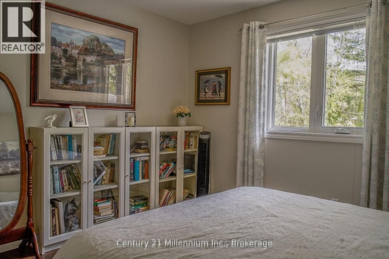 58 CEDARLANE DRIVE, Wasaga Beach, Ontario, L9Z2S1