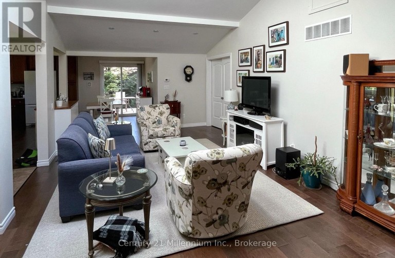 58 CEDARLANE DRIVE, Wasaga Beach, Ontario, L9Z2S1