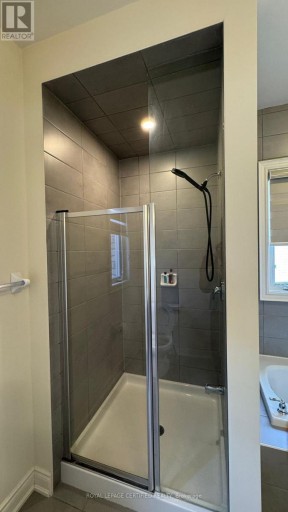 172 BLOOMFIELD CRESCENT, Cambridge, Ontario, N1R5S2