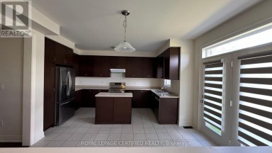 172 BLOOMFIELD CRESCENT Cambridge Ontario photo 2