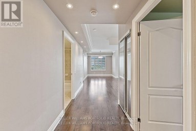 1210 - 2 CLAIRTRELL ROAD Toronto (Willowdale East) Ontario photo 4