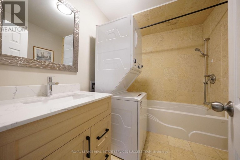 1195 HOLTON HEIGHTS DRIVE, Oakville (FA Falgarwood), Ontario, L6H2E6