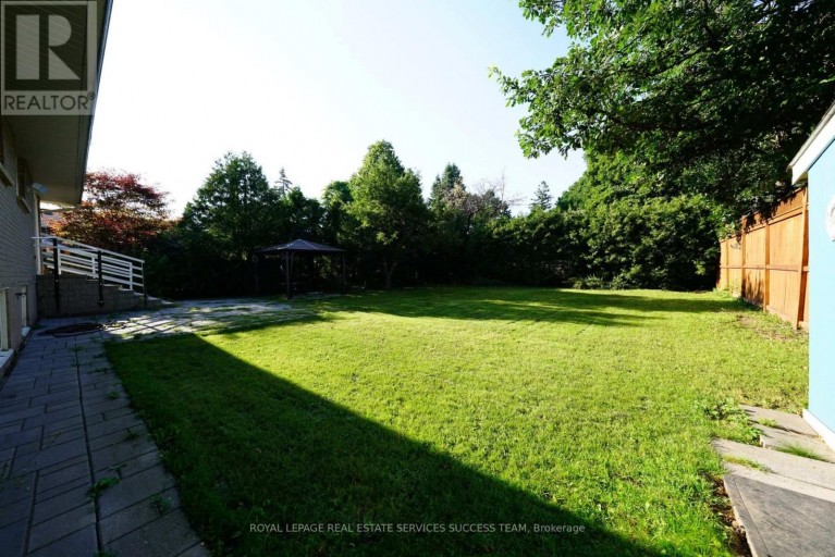 1195 HOLTON HEIGHTS DRIVE, Oakville (FA Falgarwood), Ontario, L6H2E6