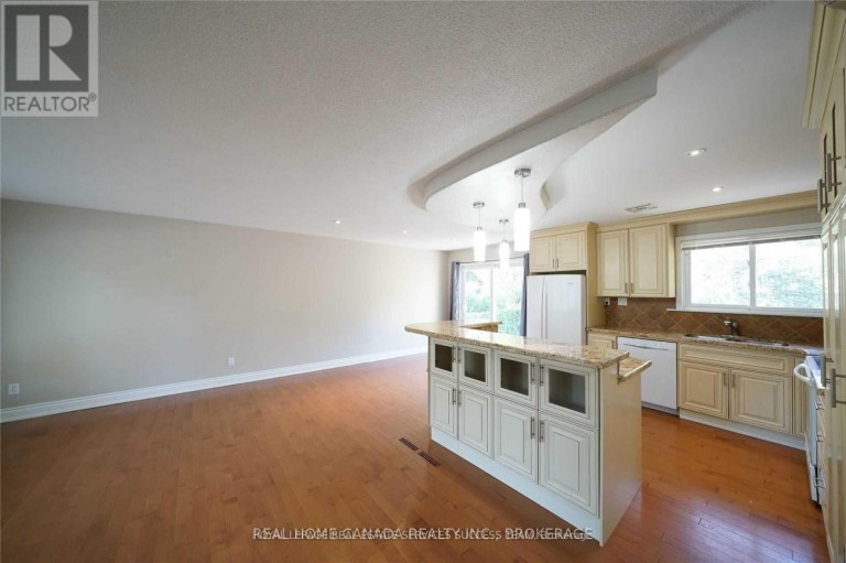 1195 HOLTON HEIGHTS DRIVE, Oakville (FA Falgarwood), Ontario, L6H2E6