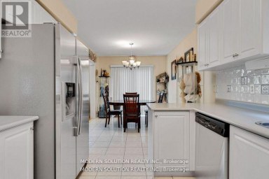 552 WILDGRASS ROAD Mississauga (Cooksville) Ontario photo 18