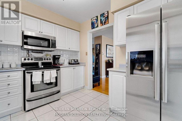 552 WILDGRASS ROAD, Mississauga (Cooksville), Ontario, L5B4H7