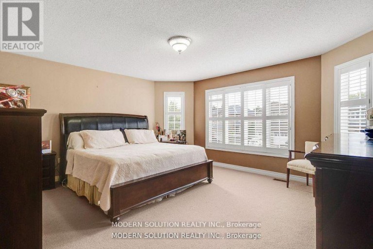 552 WILDGRASS ROAD, Mississauga (Cooksville), Ontario, L5B4H7