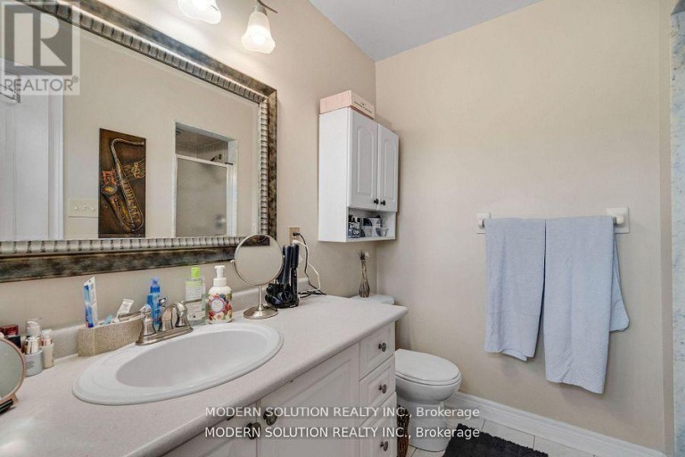 552 WILDGRASS ROAD, Mississauga (Cooksville), Ontario, L5B4H7