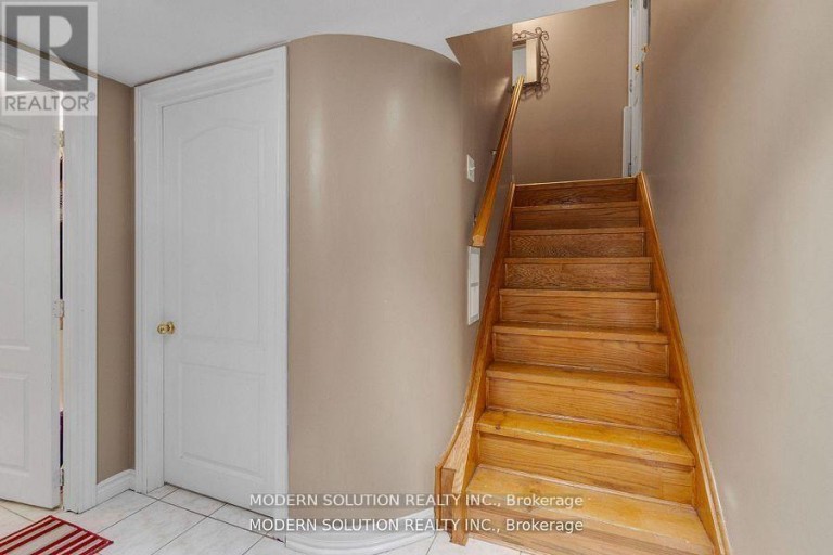 552 WILDGRASS ROAD, Mississauga (Cooksville), Ontario, L5B4H7
