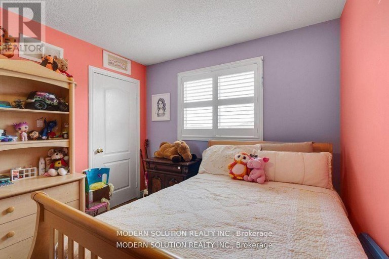552 WILDGRASS ROAD, Mississauga (Cooksville), Ontario, L5B4H7