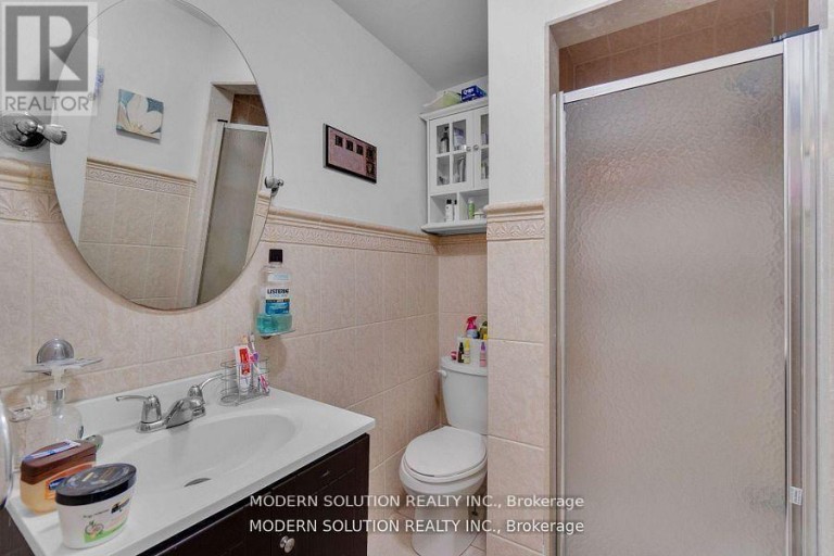 552 WILDGRASS ROAD, Mississauga (Cooksville), Ontario, L5B4H7