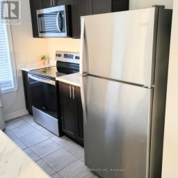 160 - 77 DIANA AVENUE Brantford Ontario photo 2
