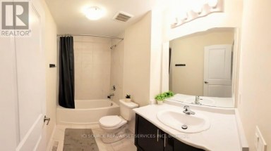 160 - 77 DIANA AVENUE Brantford Ontario photo 9