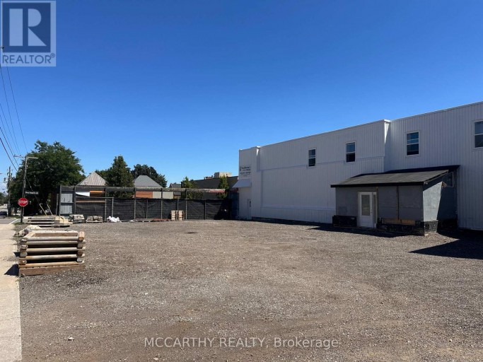 REAR - 124 OWEN SOUND STREET, Shelburne, Ontario, L9V3L3
