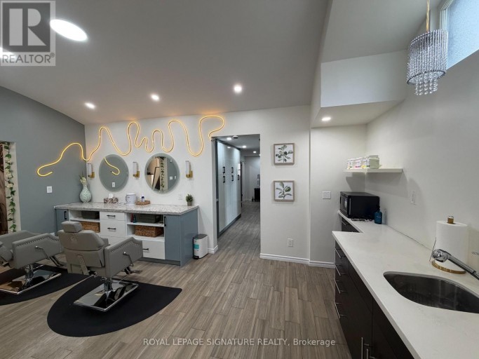 1 - 12 DUKE STREET, Hamilton (Durand), Ontario, L8P1X1