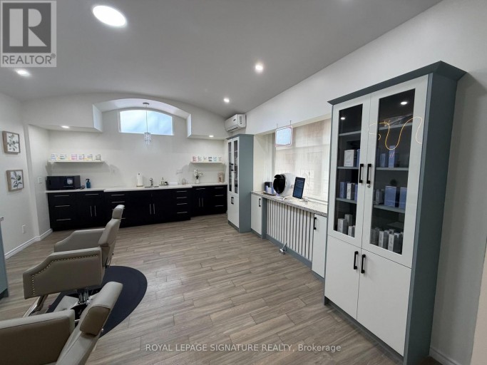 1 - 12 DUKE STREET, Hamilton (Durand), Ontario, L8P1X1