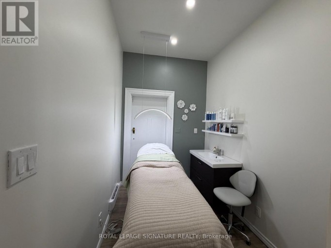 1 - 12 DUKE STREET, Hamilton (Durand), Ontario, L8P1X1
