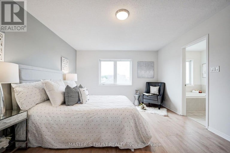 55 BETTINA PLACE, Whitby (Rolling Acres), Ontario, L1R0E9