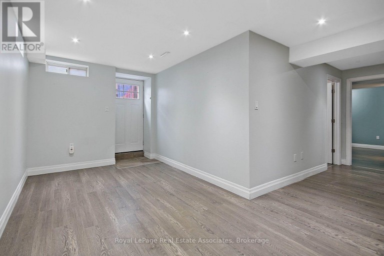 LOWER - 16 SERGIO MARCHI STREET, Toronto (Downsview-Roding-CFB), Ontario, M3L0B7