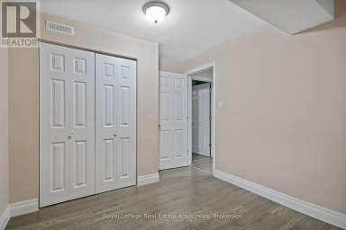 LOWER - 16 SERGIO MARCHI STREET Toronto (Downsview-Roding-CFB) Ontario photo 17