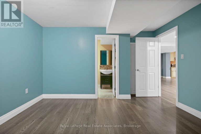LOWER - 16 SERGIO MARCHI STREET, Toronto (Downsview-Roding-CFB), Ontario, M3L0B7