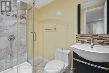 LOWER - 16 SERGIO MARCHI STREET Toronto (Downsview-Roding-CFB) Ontario photo 26