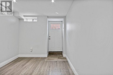 LOWER - 16 SERGIO MARCHI STREET Toronto (Downsview-Roding-CFB) Ontario photo 29