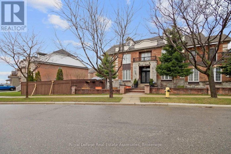 LOWER - 16 SERGIO MARCHI STREET, Toronto (Downsview-Roding-CFB), Ontario, M3L0B7