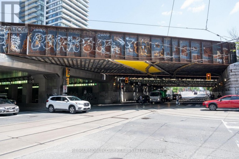 1205 QUEEN STREET W, Toronto (South Parkdale), Ontario, M6K0B9