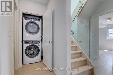 UPPER - 115 LIVINGSTONE AVENUE Toronto (Briar Hill-Belgravia) Ontario photo 21