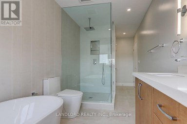 UPPER - 115 LIVINGSTONE AVENUE Toronto (Briar Hill-Belgravia) Ontario photo 39