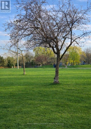 98 WIGMORE DRIVE, Toronto (Victoria Village), Ontario, M4A2E8