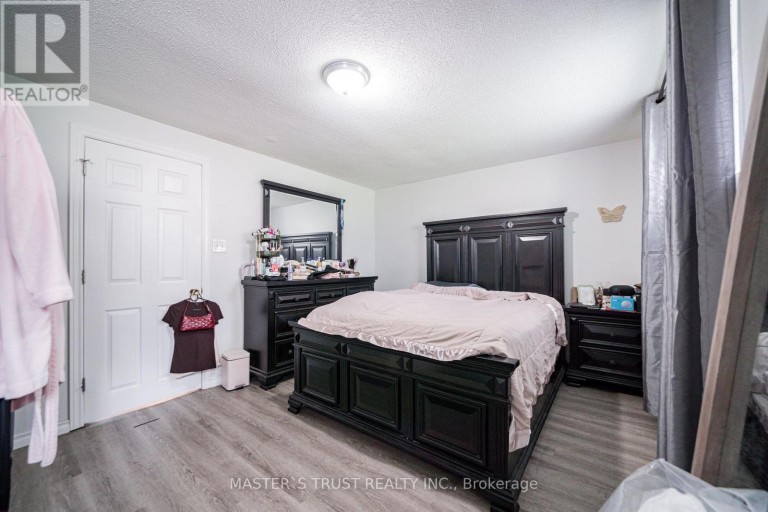 UNIT 2 - 1179 SIMCOE STREET S, Oshawa (Farewell), Ontario, L1H4M1