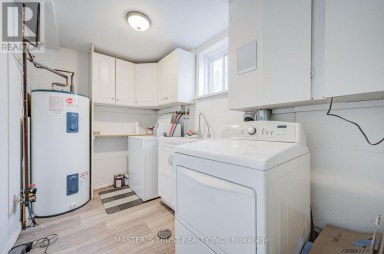 UNIT 2 - 1179 SIMCOE STREET S Oshawa (Farewell) Ontario photo 11