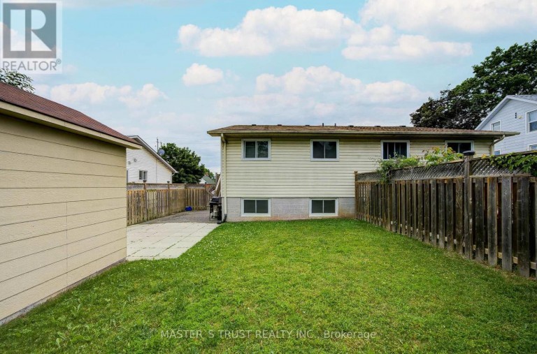 UNIT 2 - 1179 SIMCOE STREET S, Oshawa (Farewell), Ontario, L1H4M1