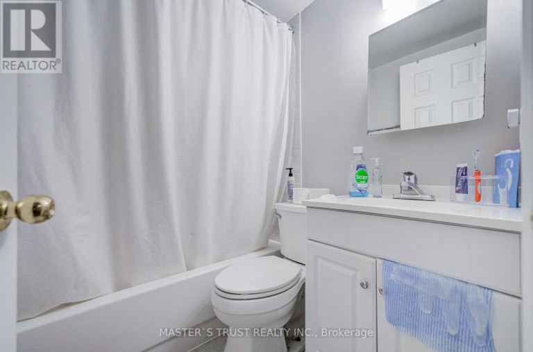 UNIT 2 - 1179 SIMCOE STREET S, Oshawa (Farewell), Ontario, L1H4M1