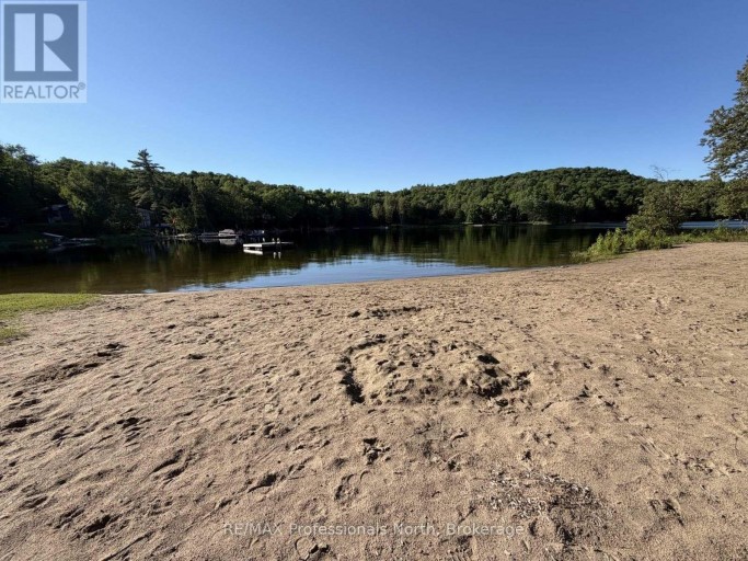 LT 68 PL 581 NORTH DRIVE, Dysart et al (Guilford), Ontario, K0M1S0