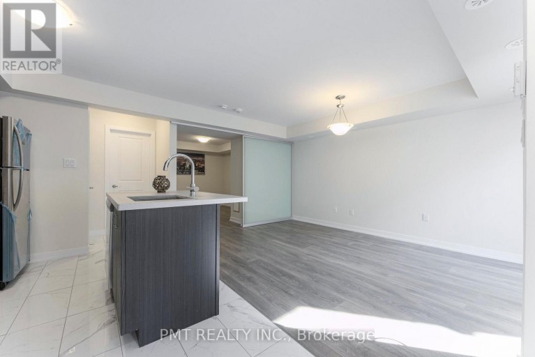 205 - 2355 SHEPPARD AVENUE W, Toronto (Humberlea-Pelmo Park), Ontario, M9M0E7