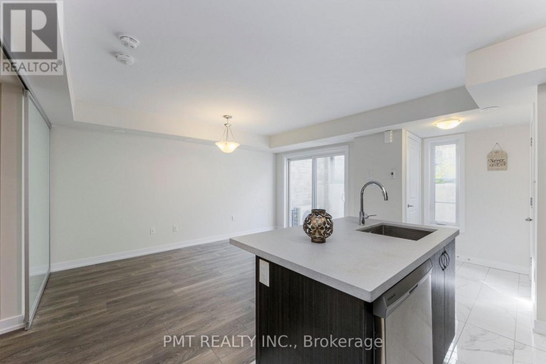 205 - 2355 SHEPPARD AVENUE W, Toronto (Humberlea-Pelmo Park), Ontario, M9M0E7