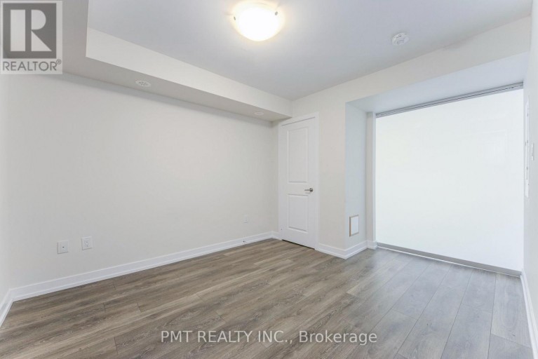 205 - 2355 SHEPPARD AVENUE W, Toronto (Humberlea-Pelmo Park), Ontario, M9M0E7