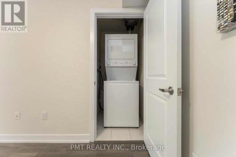 205 - 2355 SHEPPARD AVENUE W, Toronto (Humberlea-Pelmo Park), Ontario, M9M0E7