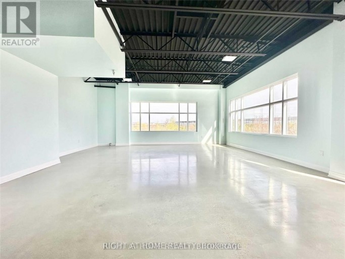210 - 3485 REBECCA STREET, Oakville (QE Queen Elizabeth), Ontario, L6L6X9
