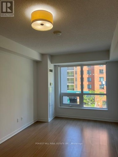 209 - 320 TWEEDSMUIR AVENUE, Toronto (Forest Hill South), Ontario, M5P2Y3