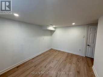 34 DUNNING CRESCENT Toronto (Alderwood) Ontario photo 14