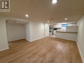 34 DUNNING CRESCENT Toronto (Alderwood) Ontario photo 6